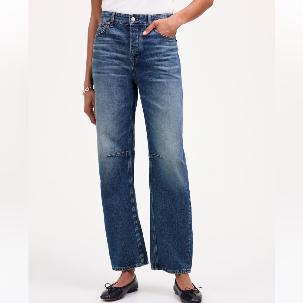 Madewell The Darted Barrel-Leg Jean